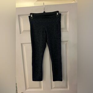 2/$20 - Under Armour Blue Flecked Cropped Yoga / Exercise Capri Leggings - S